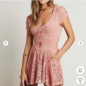 Free People pink lace dress tomper with POCKETS and tie back women's small